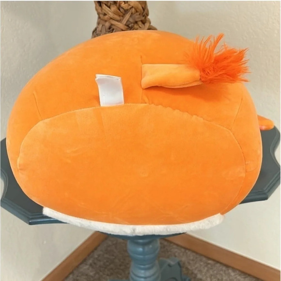 NWT Squishmallows Wilbie FIRST TO MARKET Orange White Woolley size Mammoth 16" - Picture 7 of 10